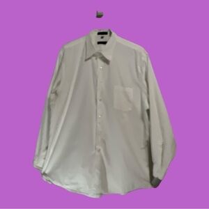 DKNY Button Down White Dress Shirt 34/35 Long Sleeve 17.5” Neck Prof. Laundered